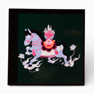 Khay sơn mài vuông ngựa nền xanh lục bảo KT 25.5cm